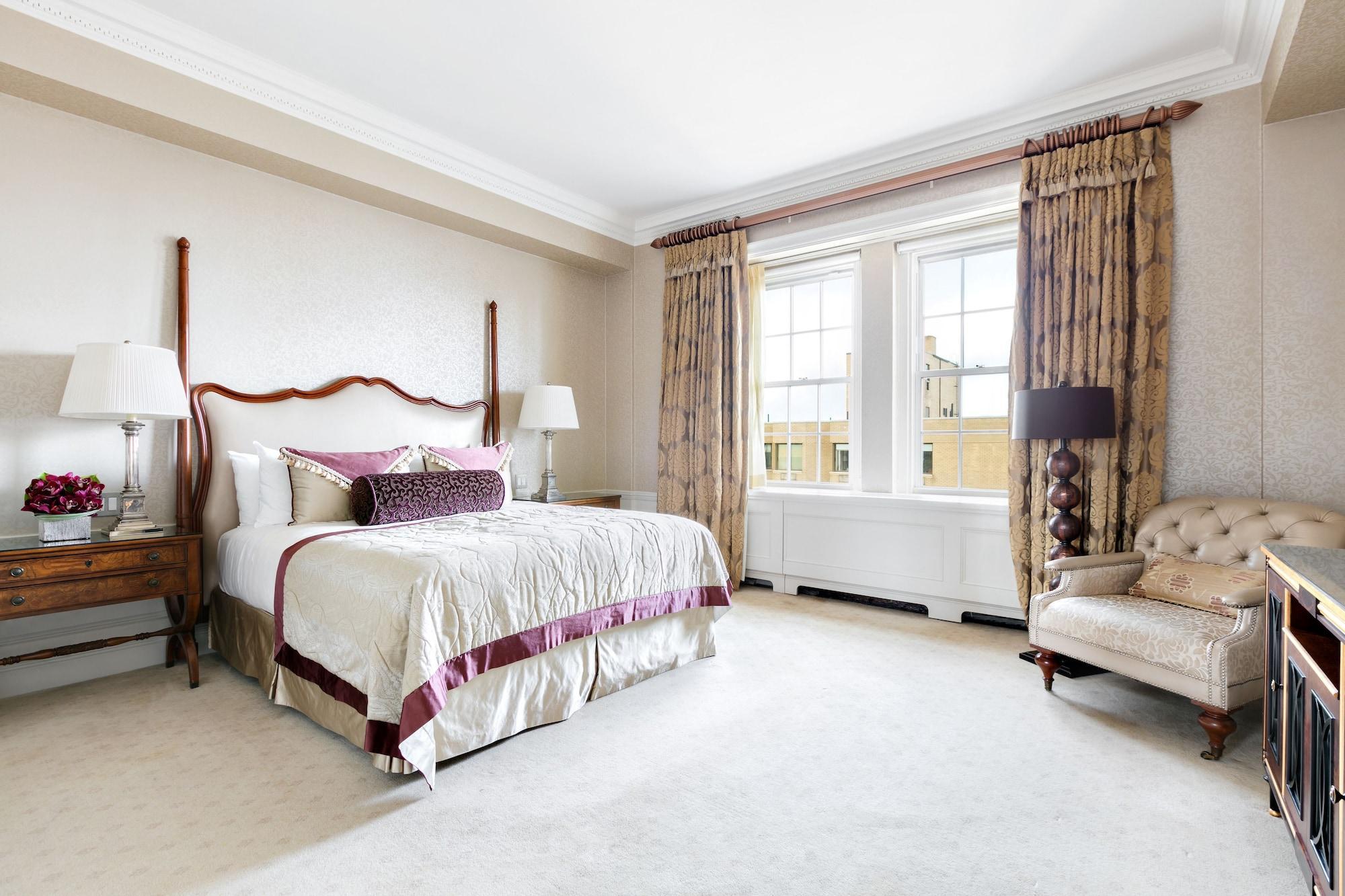 The Pierre, A Taj Hotel, New York Luaran gambar A bedroom