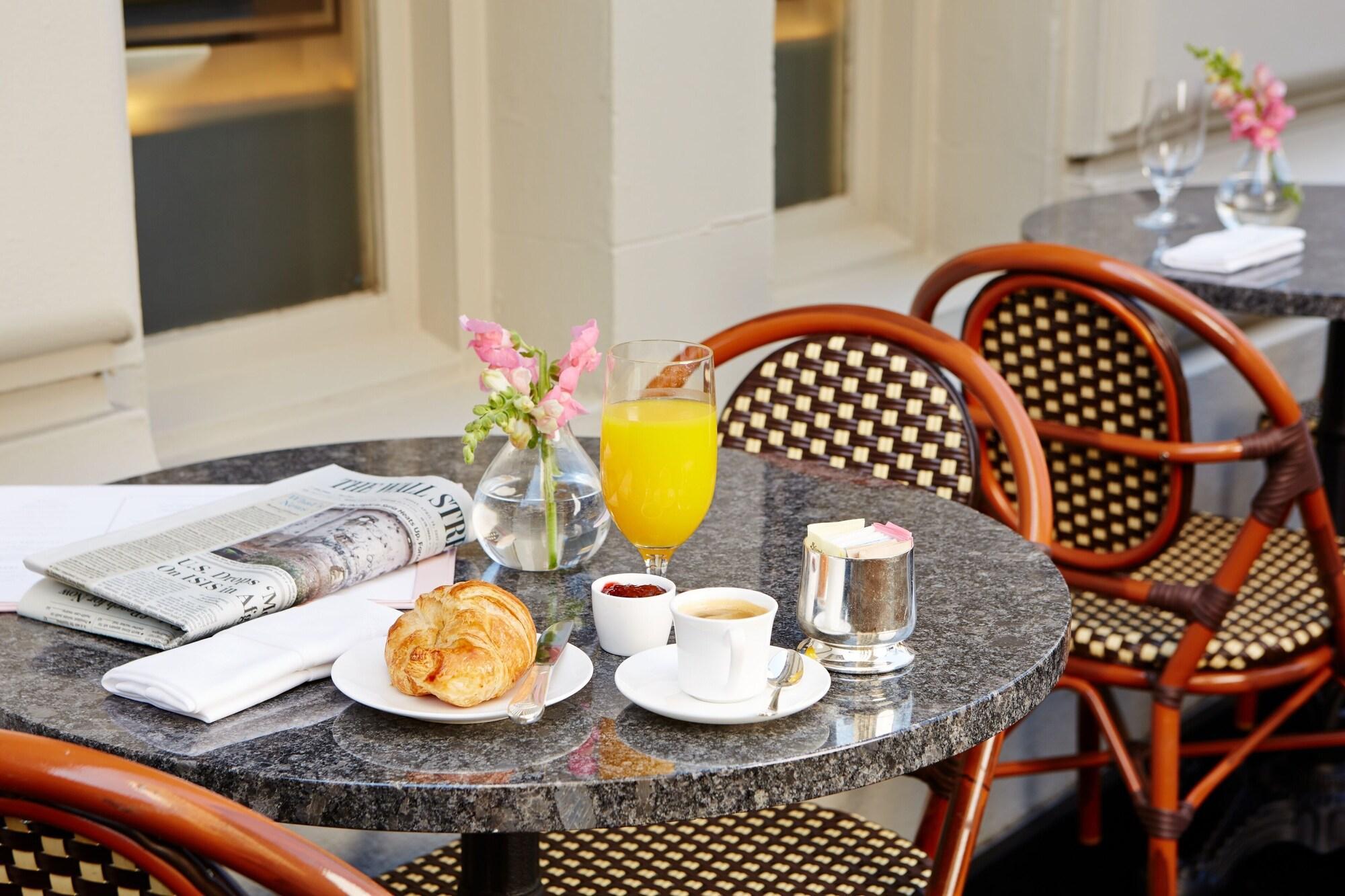 The Pierre, A Taj Hotel, New York Luaran gambar A typical breakfast